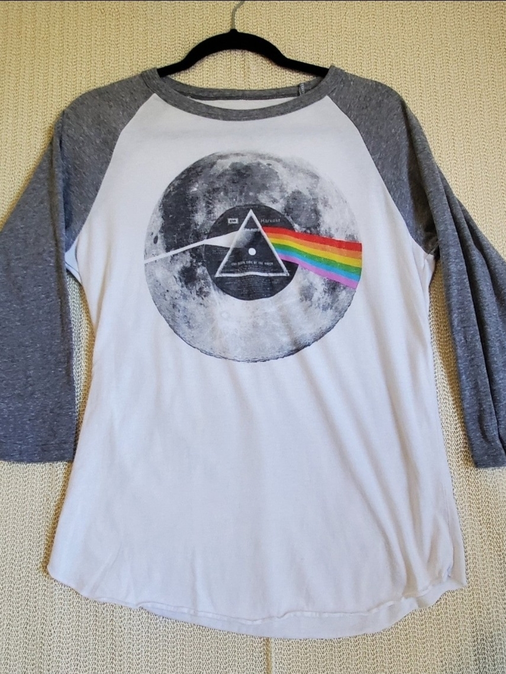 Pink Floyd (Size S) “Dark Side of the Moon” Gray And White Raglan T-Shirt